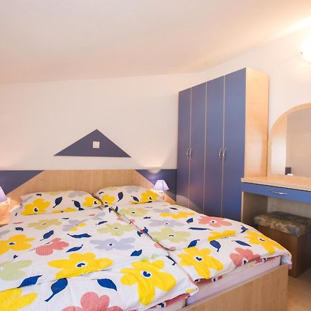 Apartmani Nada & Darko, Kampor, Rab, Hrvatska Extérieur photo