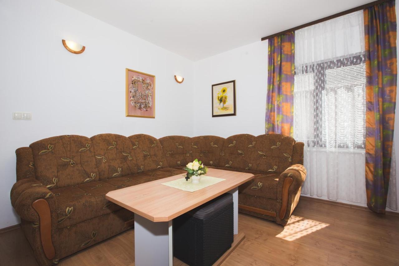 Apartmani Nada & Darko, Kampor, Rab, Hrvatska Extérieur photo