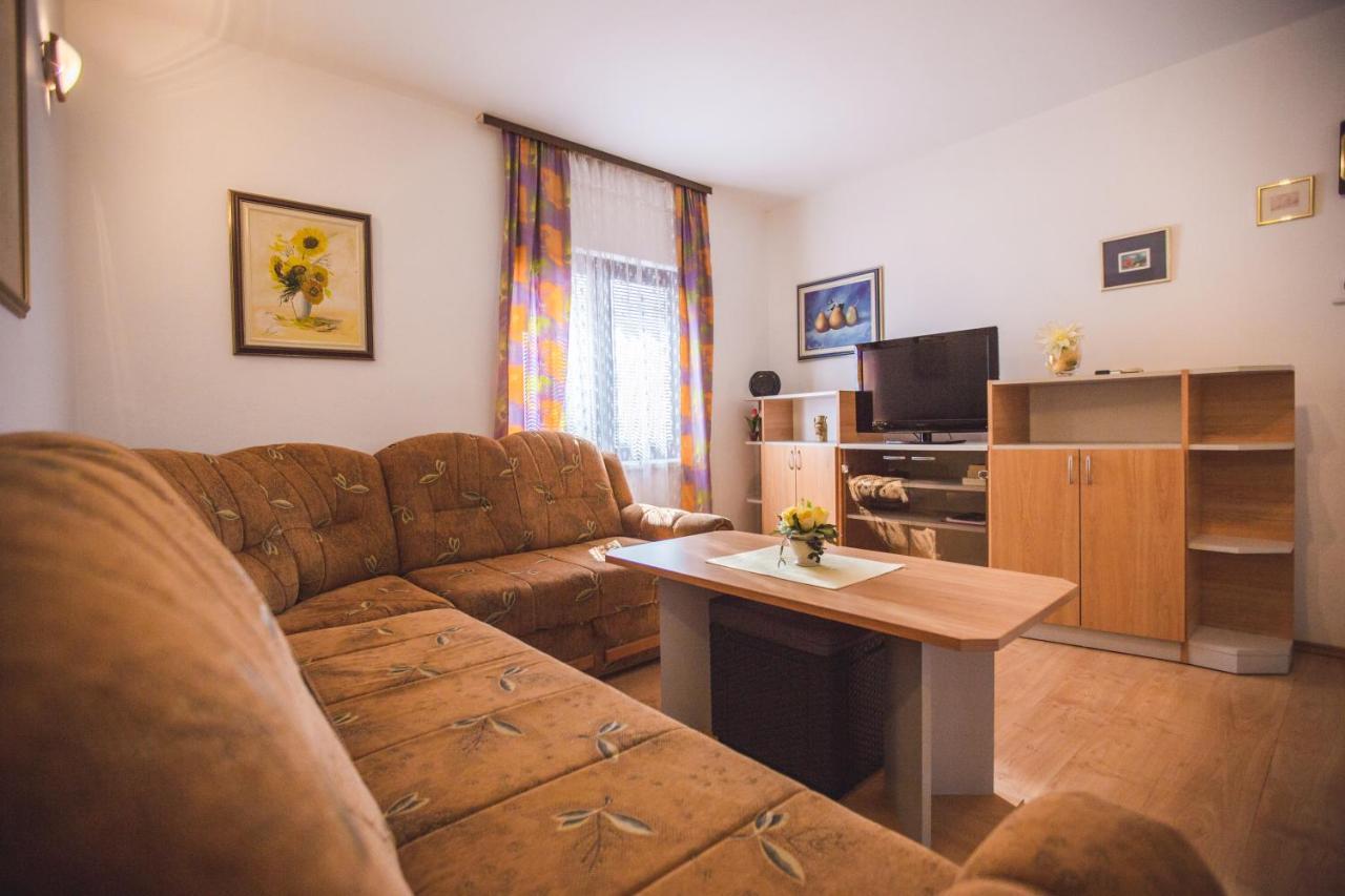 Apartmani Nada & Darko, Kampor, Rab, Hrvatska Extérieur photo
