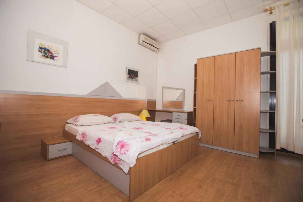 Apartmani Nada & Darko, Kampor, Rab, Hrvatska Extérieur photo