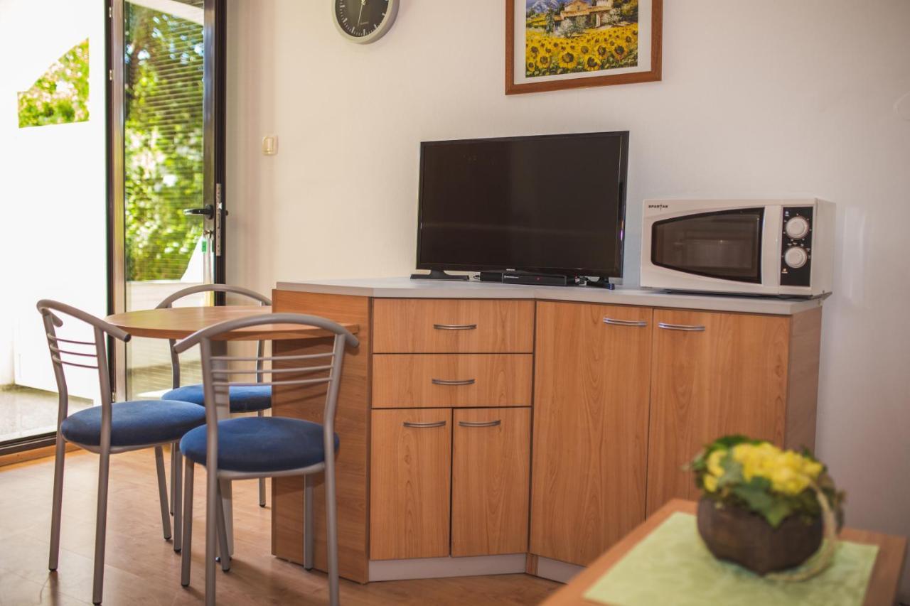 Apartmani Nada & Darko, Kampor, Rab, Hrvatska Extérieur photo
