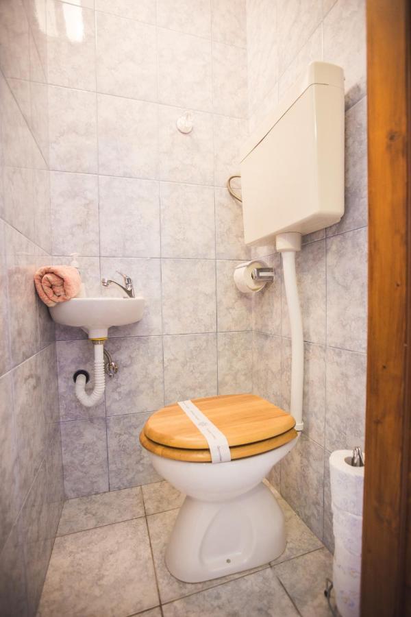 Apartmani Nada & Darko, Kampor, Rab, Hrvatska Extérieur photo